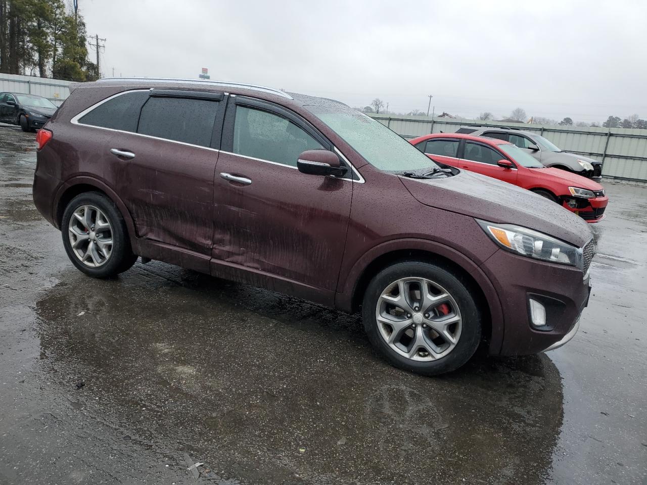 2017 KIA Sorento VIN 5XYPK4A53HG313690 Copart auction photo, side / front end damage thumbnail 4