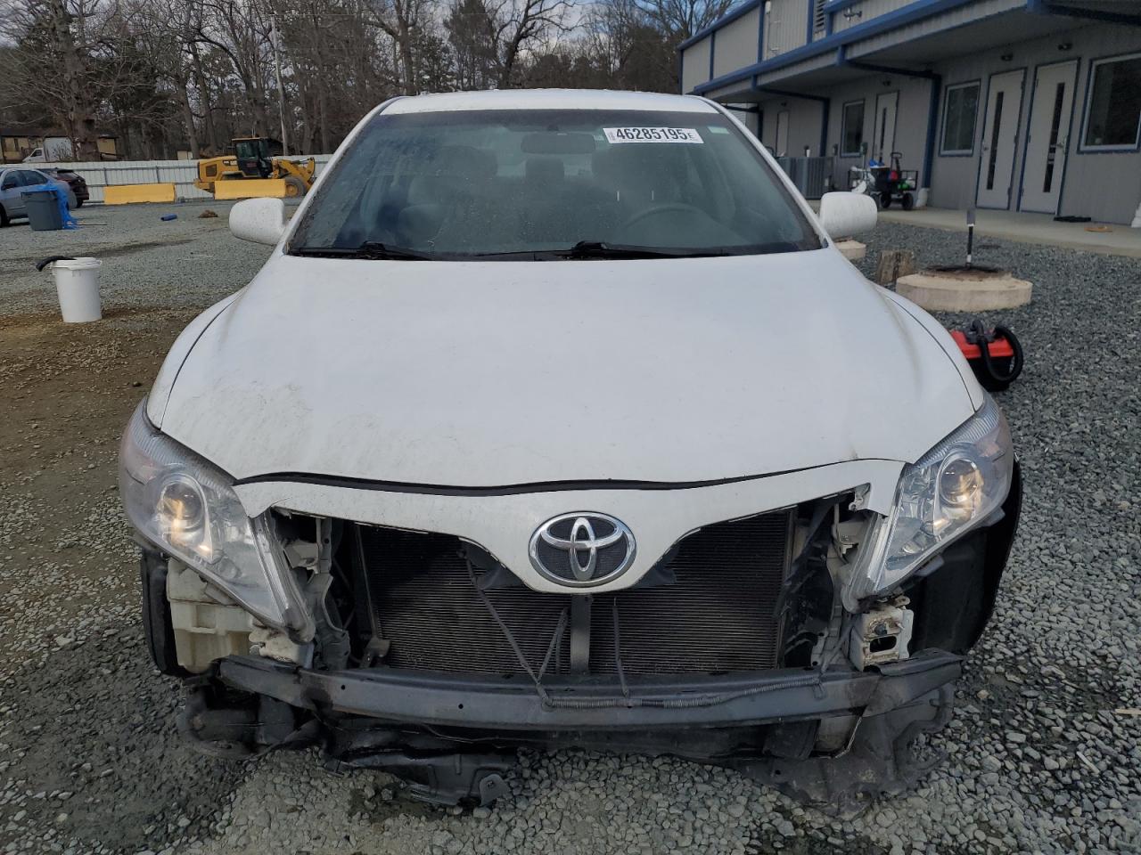 2011 Toyota Camry VIN 4T1BF3EK7BU598243 Copart auction photo, front end damage thumbnail 5