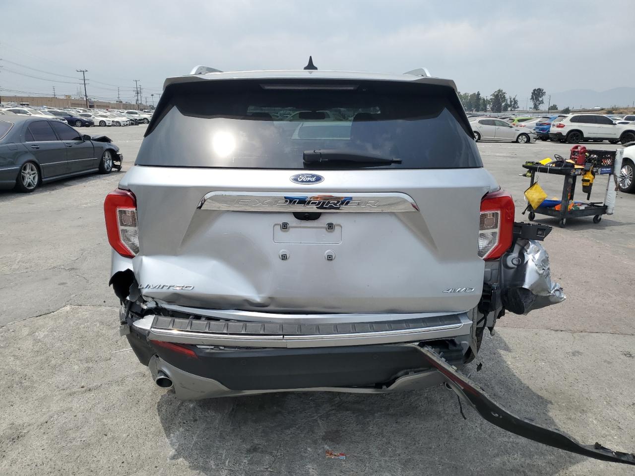 2021 Ford Explorer VIN 1FMSK8FH2MGB52529 Copart auction photo, side / rear end damage thumbnail 6
