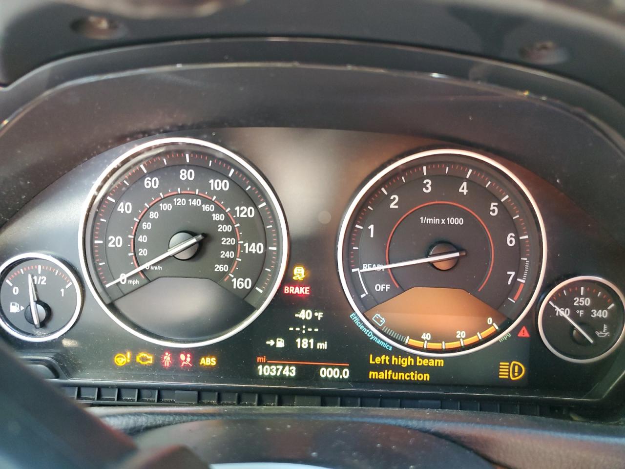 2014 BMW 3er VIN WBA3A5C58EJ463131 Copart auction photo, front end damage thumbnail 9