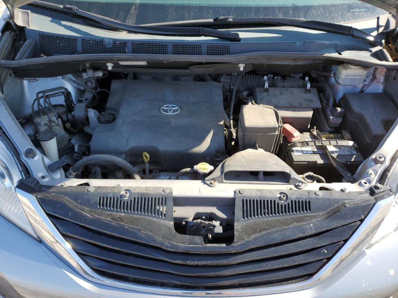 2013 Toyota Sienna VIN 5TDKK3DC4DS382772 Copart auction photo, side damage thumbnail 12