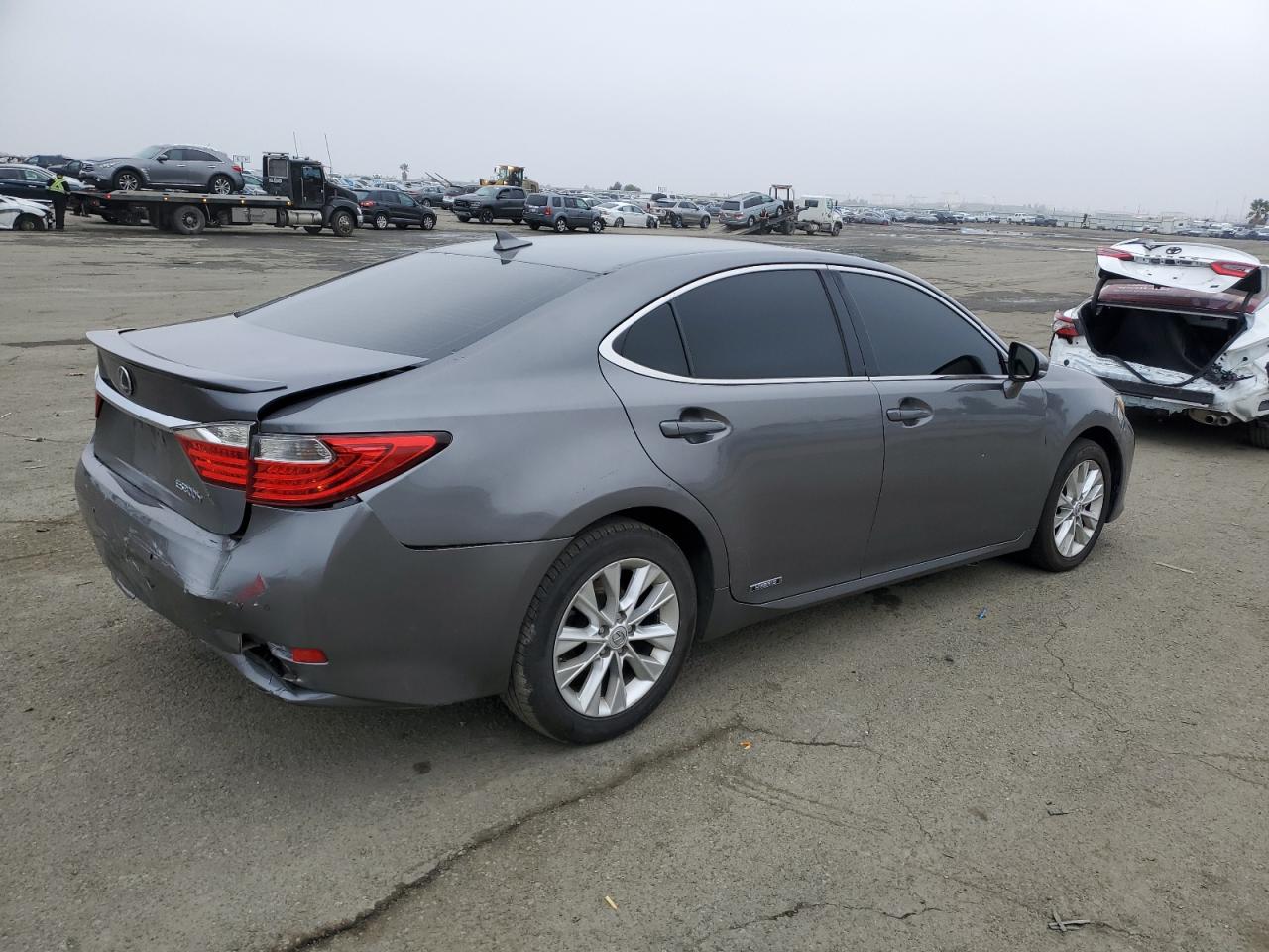 2014 Lexus ES VIN JTHBW1GG4E2049406 Copart auction photo, rear end damage thumbnail 3