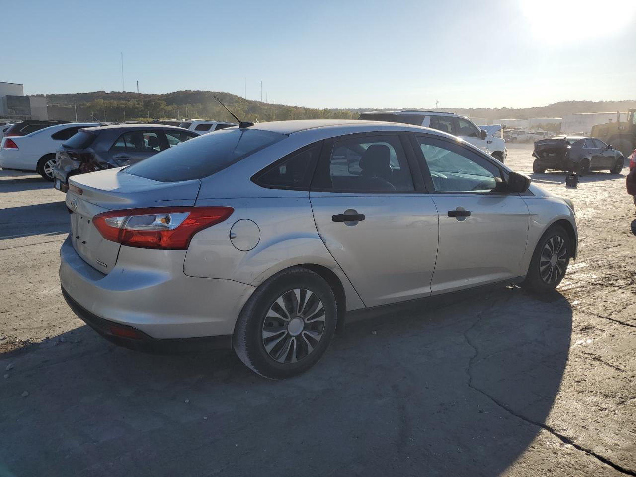 2014 Ford Focus VIN 1FADP3E21EL183834 Copart auction photo, undercarriage / front end damage thumbnail 3