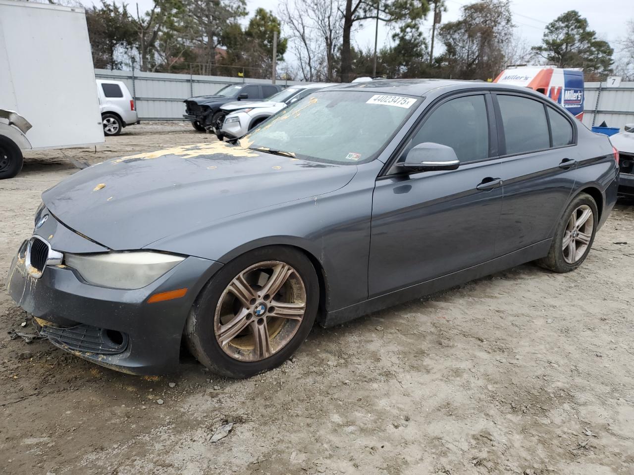 2014 BMW 3er VIN WBA3B1G54ENS80074