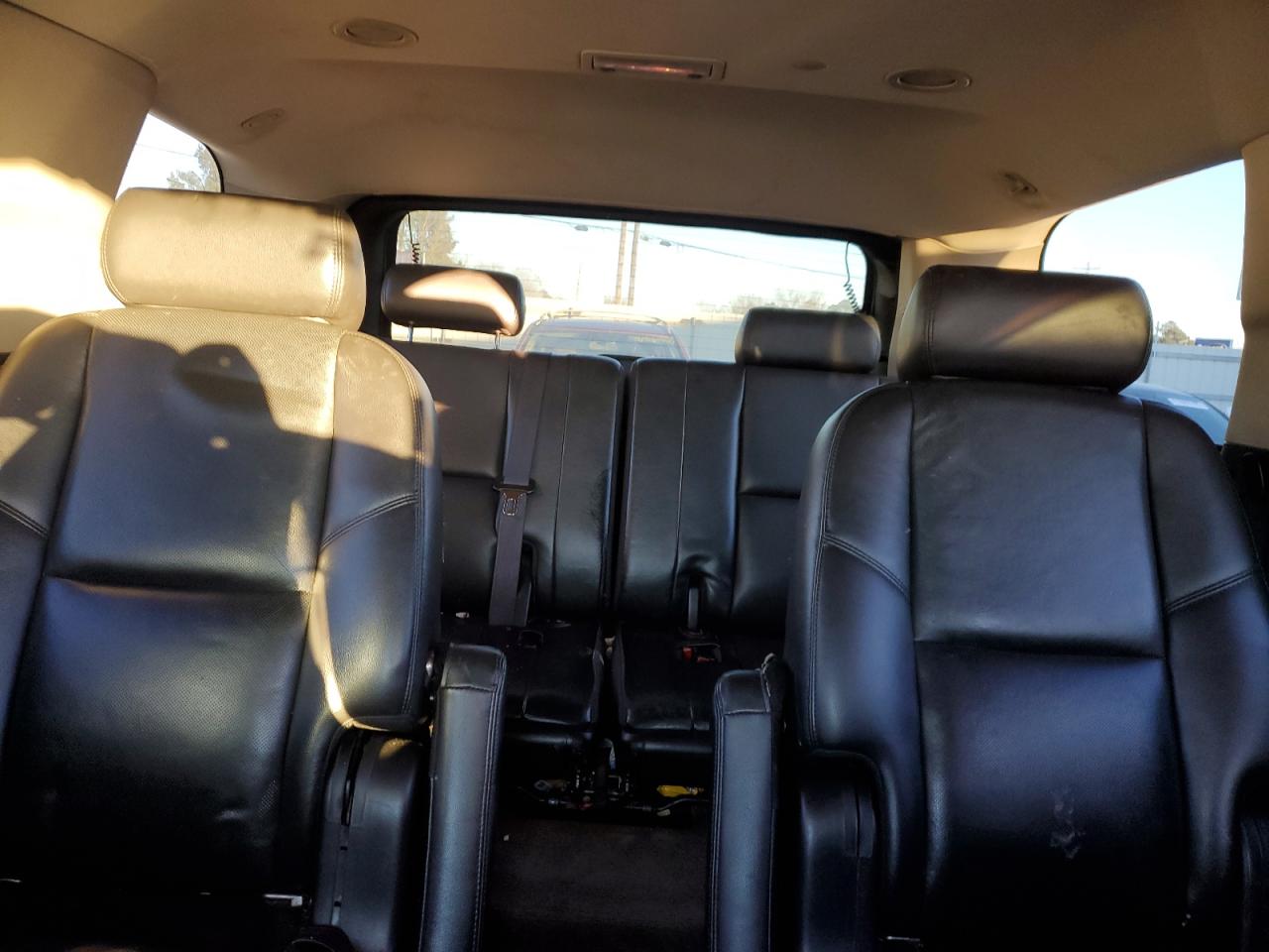 2010 Chevrolet Tahoe VIN 1GNUKCE01AR160754 Copart auction photo, side damage thumbnail 10