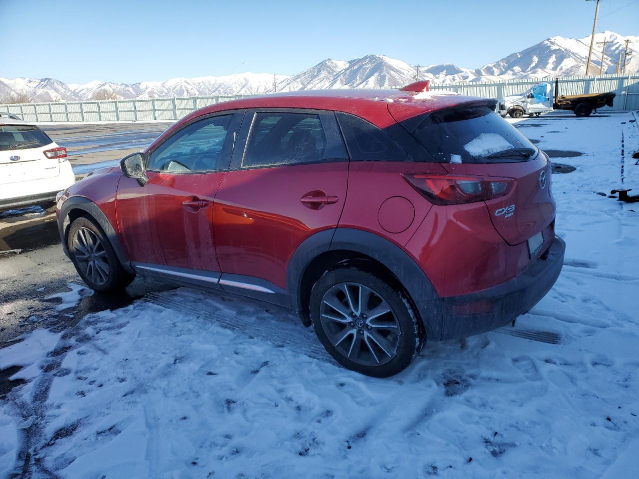 2016 Mazda CX-3 VIN JM1DKBD78G0113185 Copart auction photo, minor dent/scratches damage thumbnail 2
