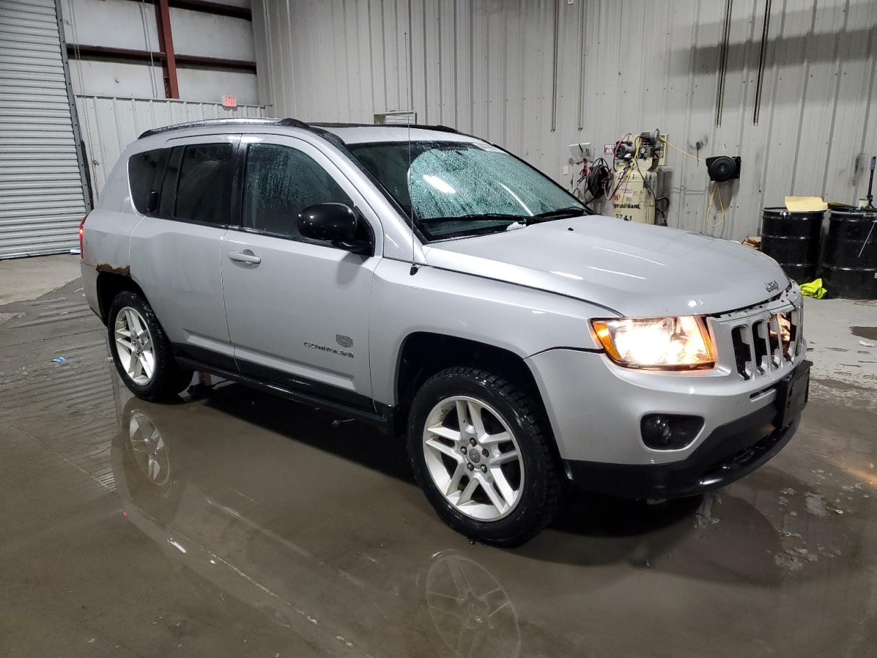 2011 Jeep Compass VIN 1J4NF5FB5BD201425 Copart auction photo, front end damage thumbnail 4