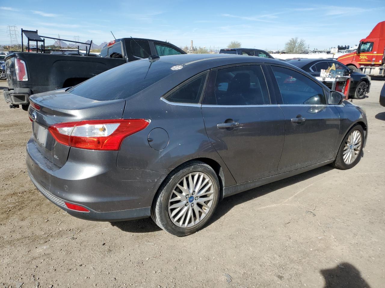 2012 Ford Focus VIN 1FAHP3H24CL324809 Copart auction photo, mechanical / undercarriage damage thumbnail 3