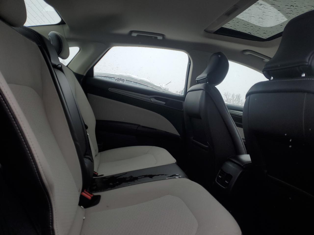 2019 Ford Fusion VIN 3FA6P0HDXKR275848 Copart auction photo, front end / rear end damage thumbnail 10