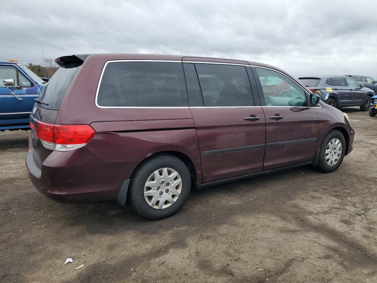 2010 Honda Odyssey VIN 5FNRL3H28AB040187 Copart auction photo, minor dent/scratches damage thumbnail 3