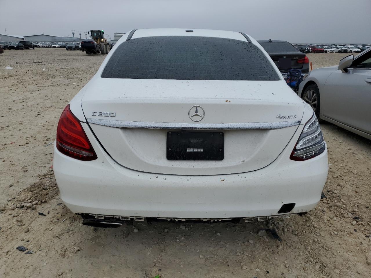 2015 Mercedes-Benz C-klasse VIN 55SWF4KB8FU030905 Copart auction photo, front end damage thumbnail 6