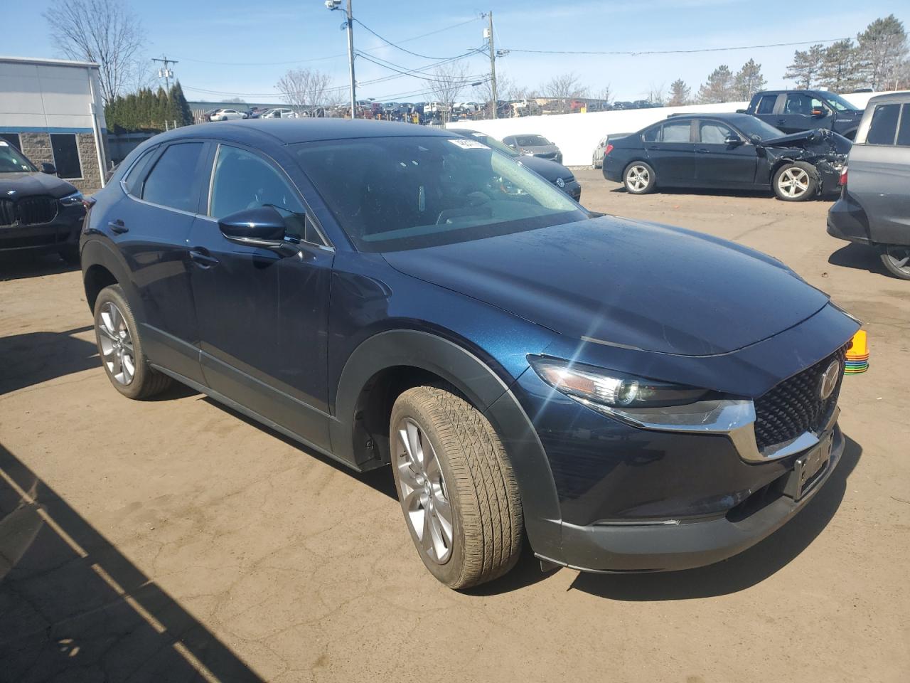 2021 Mazda CX-30 VIN 3MVDMBBL7MM218401 Copart auction photo, front end / side damage thumbnail 4