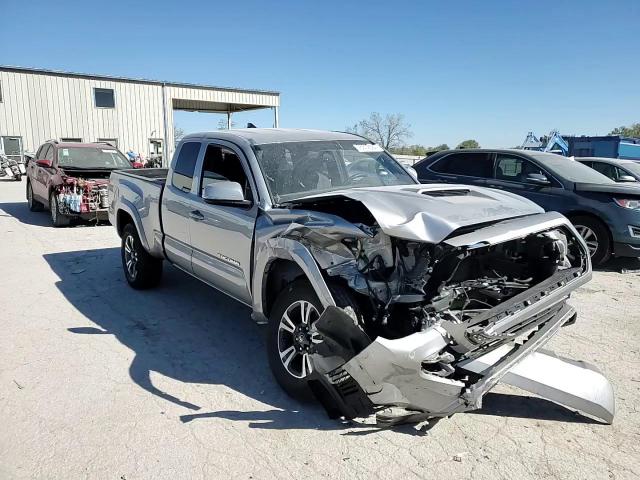 2016 Toyota Tacoma VIN 5TFRZ5CN2GX015926 Copart auction photo, front end / undercarriage damage thumbnail 11