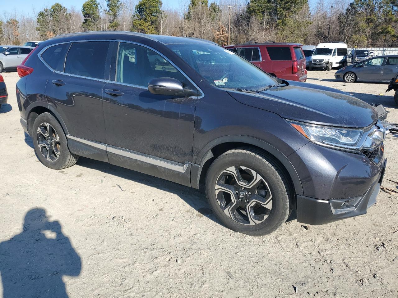 2018 Honda CR-V VIN 7FARW2H96JE061851 Copart auction photo, front end / minor dent/scratches damage thumbnail 4