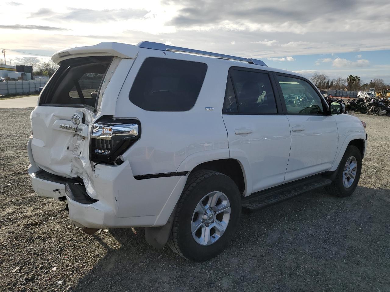 2016 Toyota 4Runner VIN JTEBU5JR8G5354834 Copart auction photo, rear end / front end damage thumbnail 3