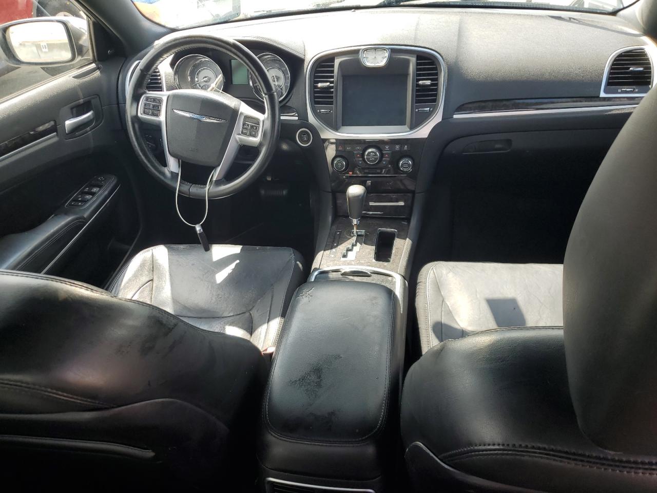 2011 Chrysler 300 VIN 2C3CA5CG8BH533328 Copart auction photo, water/flood damage thumbnail 8