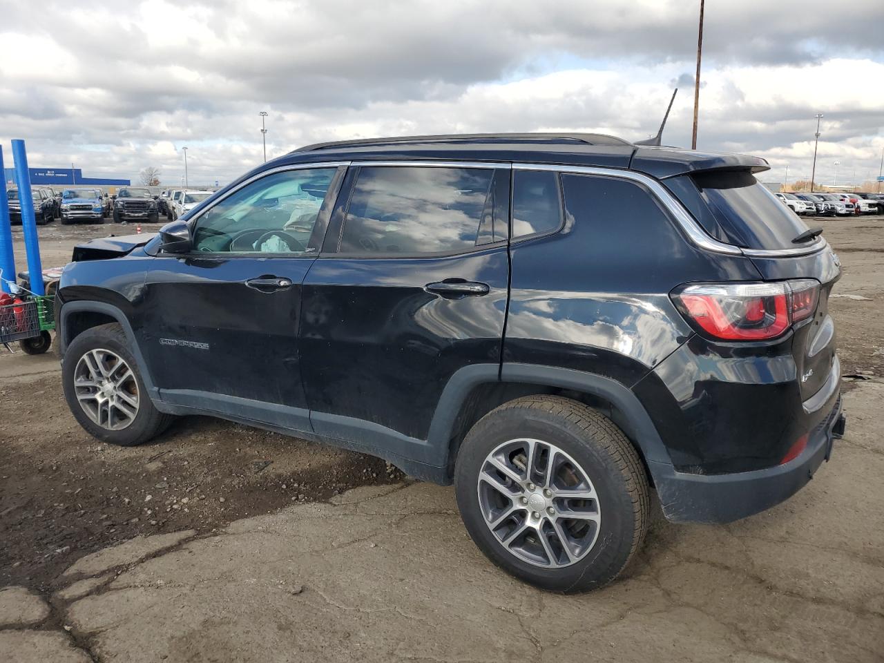 2018 Jeep Compass VIN 3C4NJDBB3JT137883 Copart auction photo, front end damage thumbnail 2