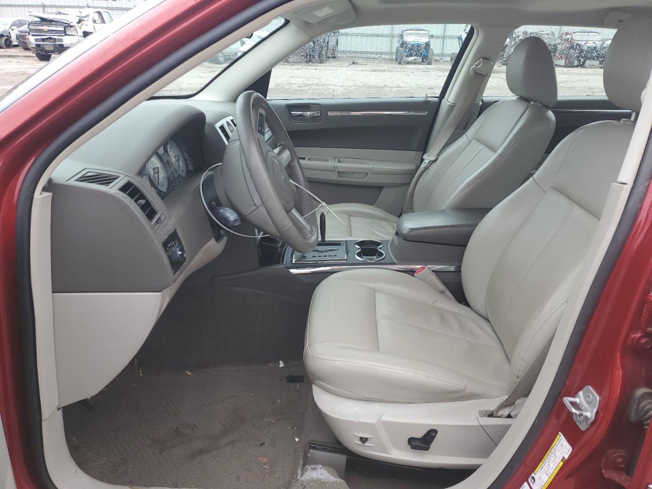 2010 Chrysler 300 VIN 2C3CA5CVXAH136698 Copart auction photo, front end / rear end damage thumbnail 7