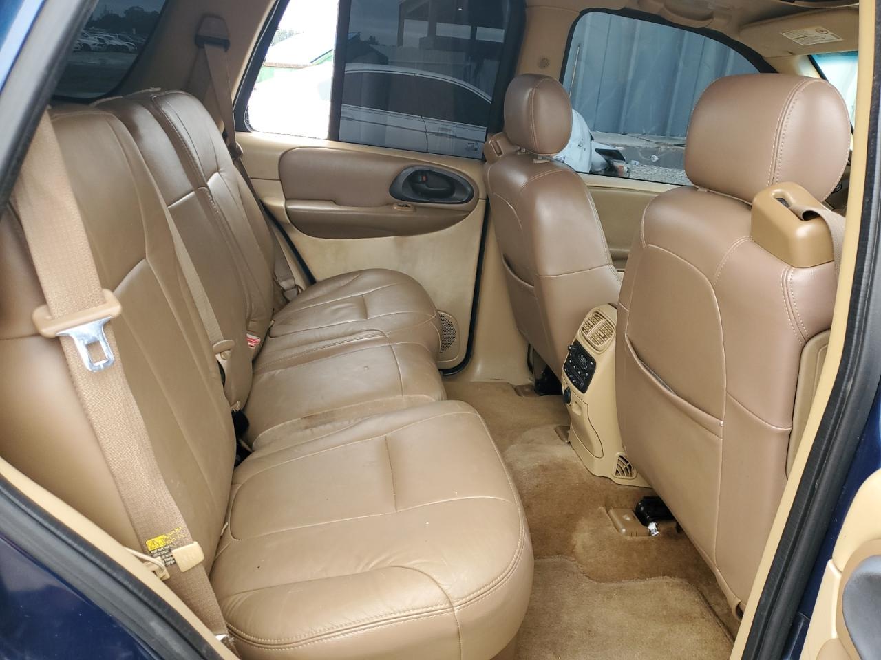 2002 Chevrolet TrailBlazer VIN 1GNDS13S622191937 Copart auction photo, front end / minor dent/scratches damage thumbnail 11