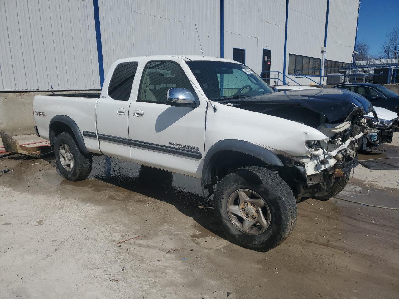 2001 Toyota Tundra VIN 5TBBT44101S136209 Copart auction photo, front end damage thumbnail 4