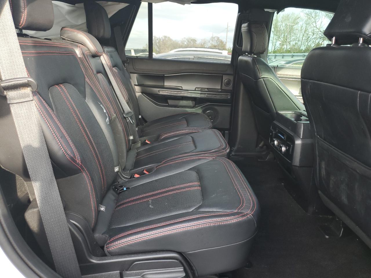 2019 Ford Expedition VIN 1FMJU2AT9KEA29981 Copart auction photo, front end damage thumbnail 12