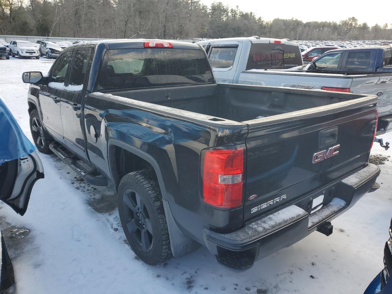 2018 GMC Sierra VIN 1GTV2LEC0JZ115277 Copart auction photo, front end damage thumbnail 2