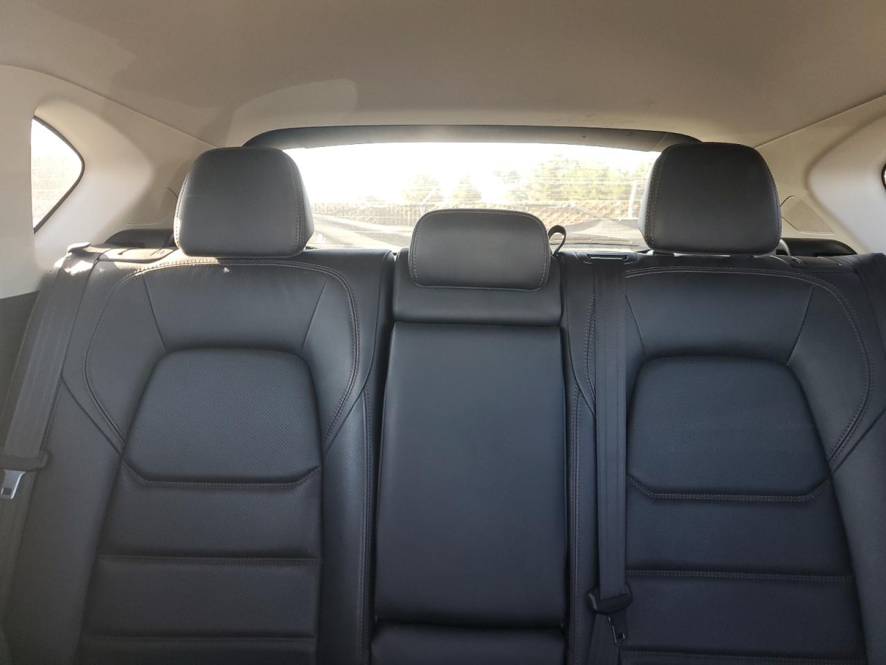 2019 Mazda CX-5 VIN JM3KFADM2K0680164 Copart auction photo, vandalism damage thumbnail 10