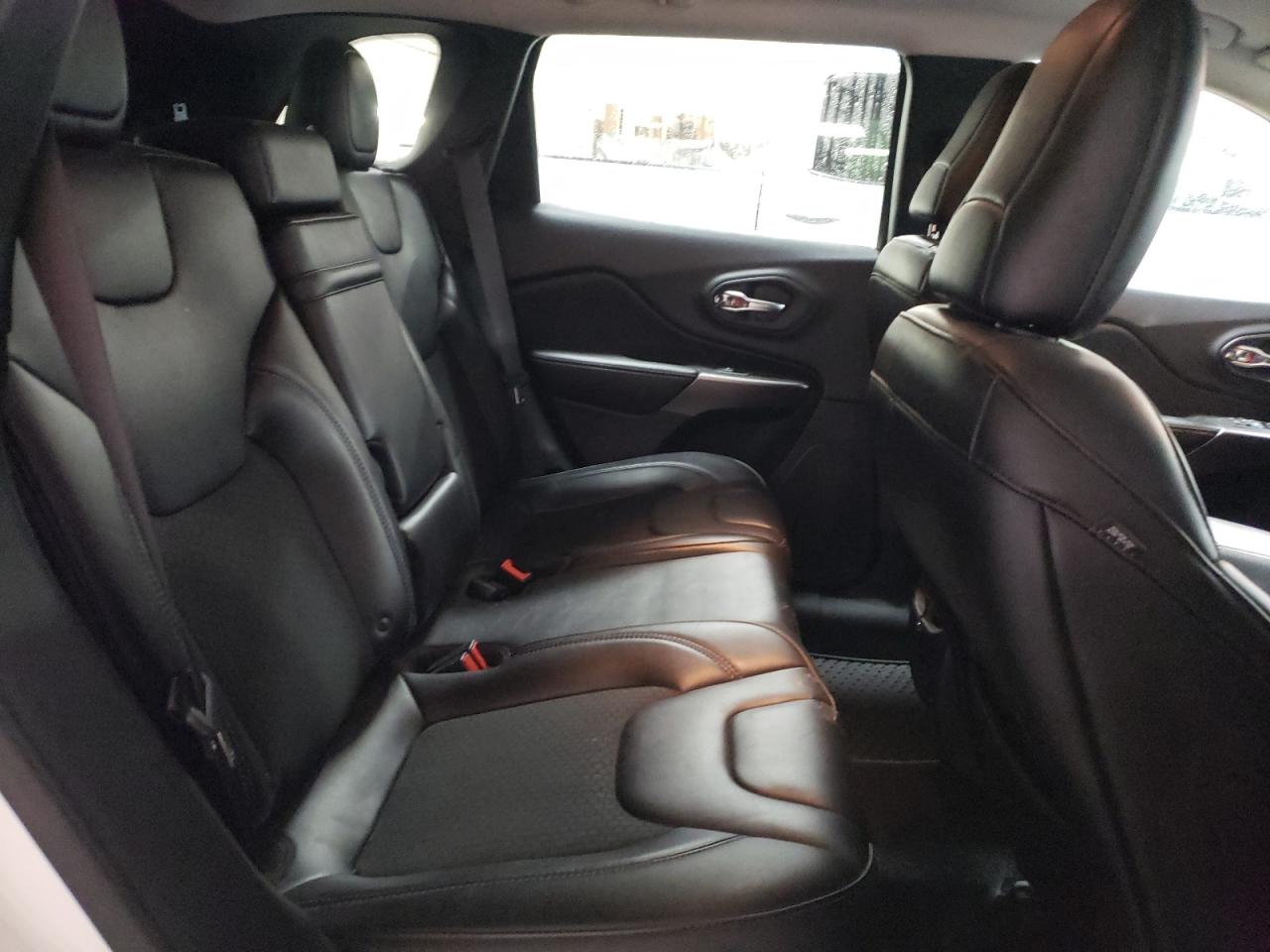 2019 Jeep Grand Cherokee VIN 1C4PJLLN9KD266326 Copart auction photo, front end damage thumbnail 10