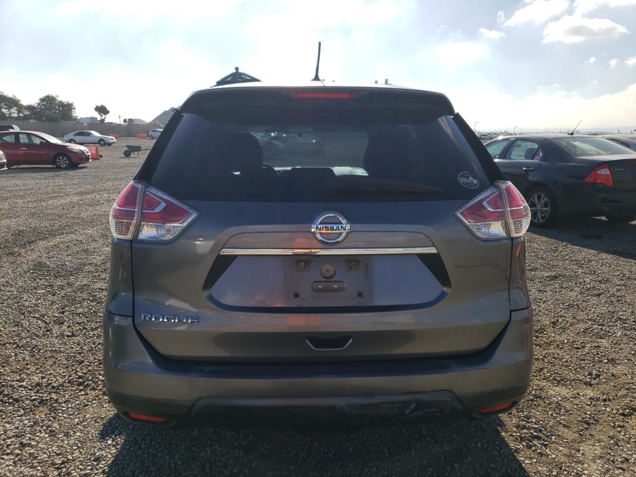 2016 Nissan Rogue VIN KNMAT2MT9GP691106 Copart auction photo, side / front end damage thumbnail 6