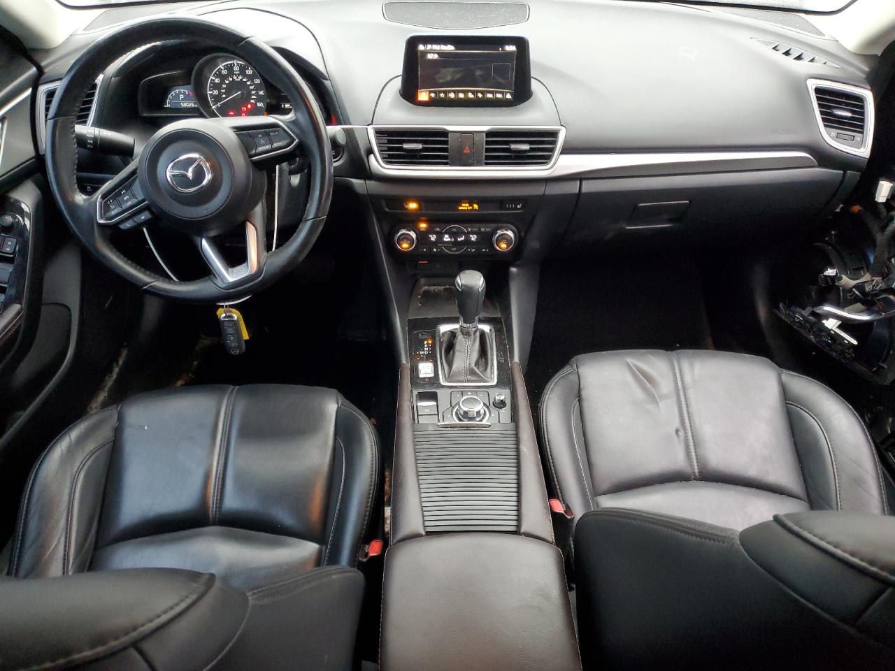 2018 Mazda 3 VIN 3MZBN1V33JM261105 Copart auction photo, front end / side damage thumbnail 8