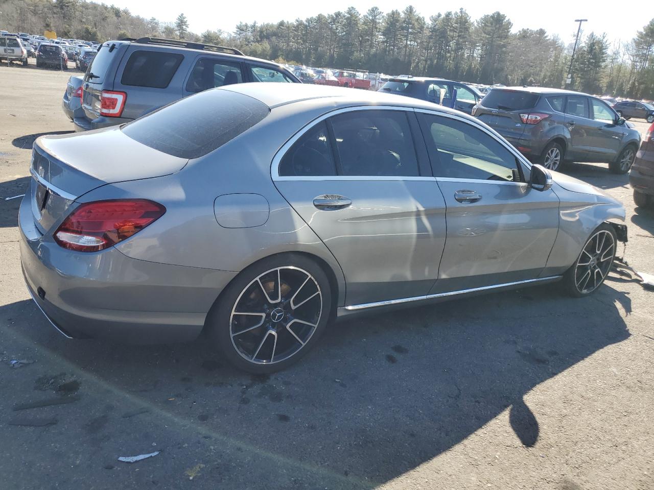 2015 Mercedes-Benz C-klasse VIN 55SWF4JB3FU086199 Copart auction photo, front end damage thumbnail 3