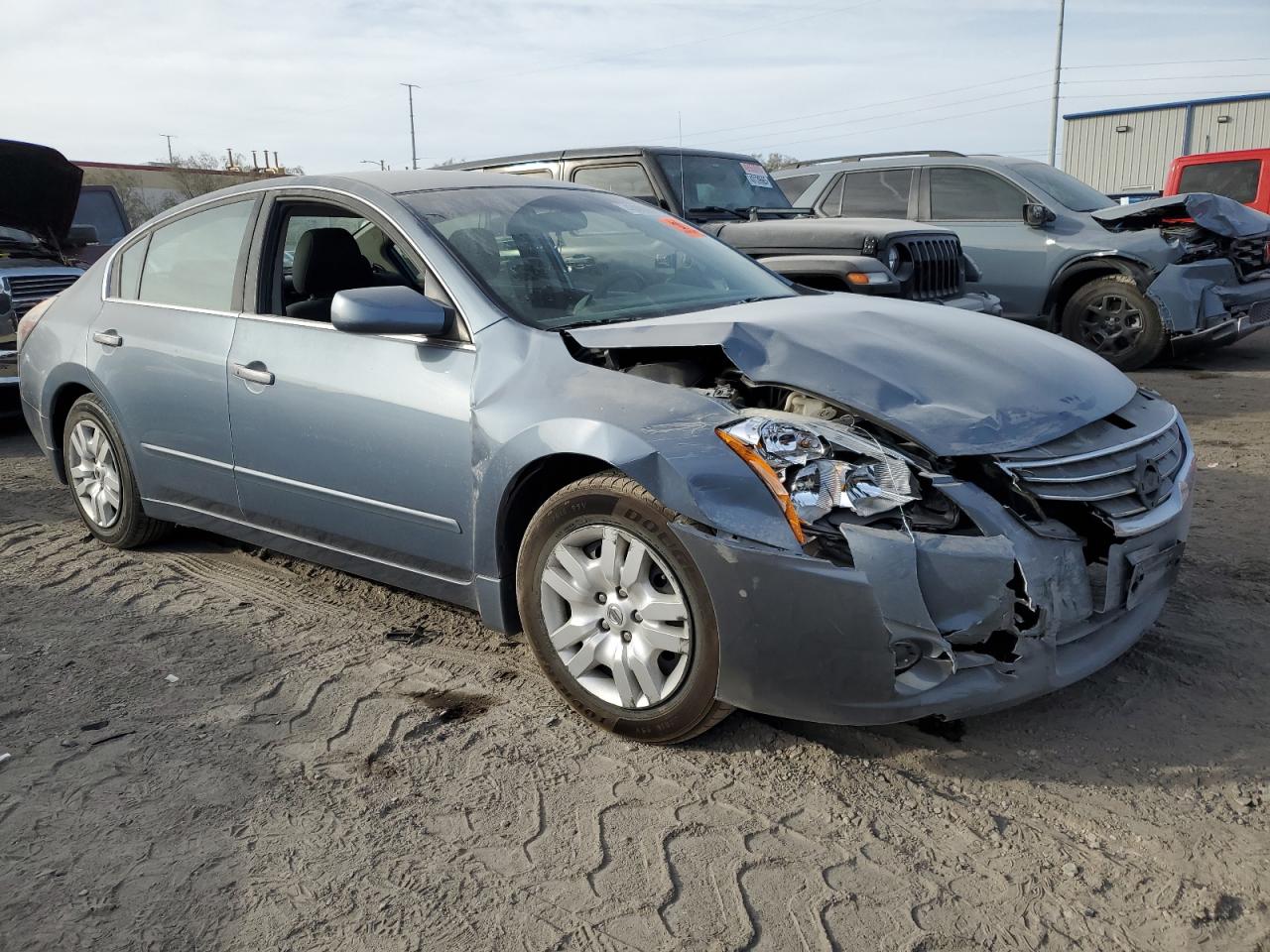 2010 Nissan Altima VIN 1N4AL2AP4AN565137 Copart auction photo, front end damage thumbnail 4