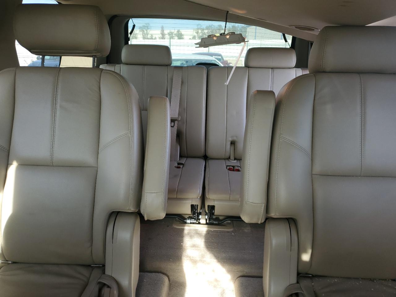 2010 GMC Yukon VIN 1GKUCCE02AR183101 Copart auction photo, top/roof damage thumbnail 10