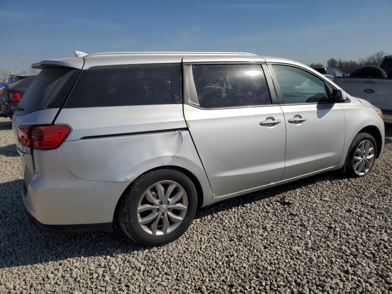 2021 KIA Sedona VIN KNDMB5C17M6664764 Copart auction photo, rear end / front end damage thumbnail 3