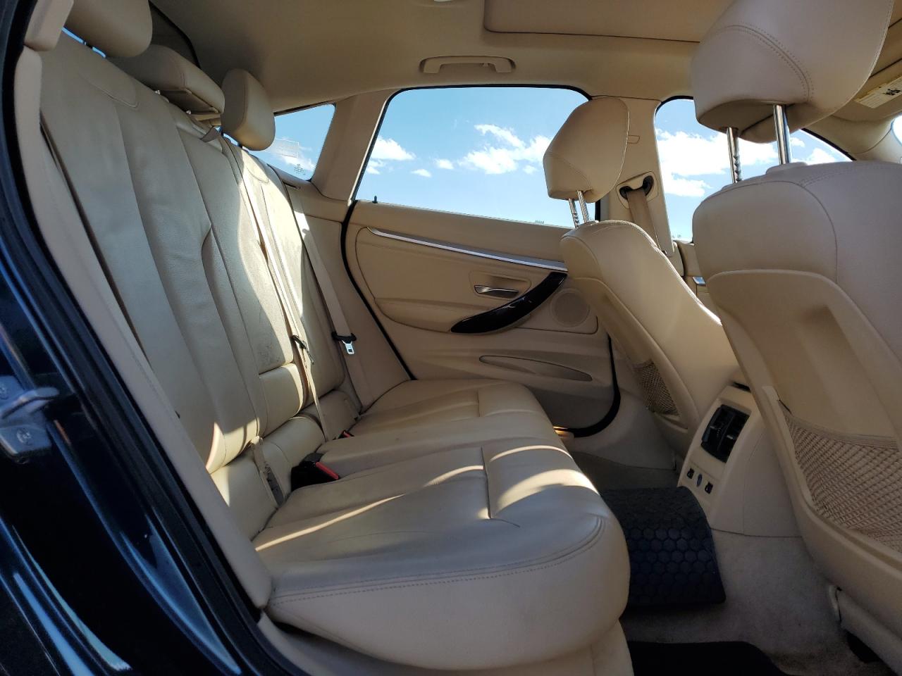 2014 BMW 3er VIN WBA3X5C58ED556454 Copart auction photo, rear end / minor dent/scratches damage thumbnail 10