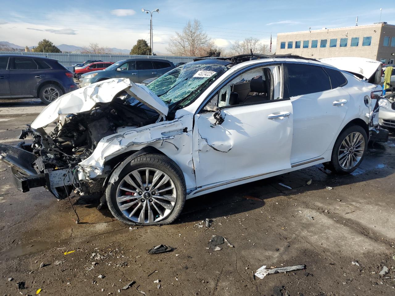 2019 KIA Optima VIN 5XXGV4L23KG326672