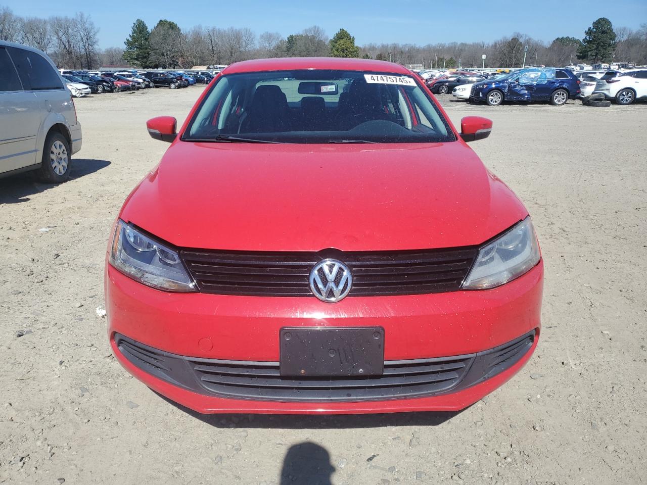2014 Volkswagen Jetta VIN 3VWD17AJ8EM302538 Copart auction photo, front end / minor dent/scratches damage thumbnail 5