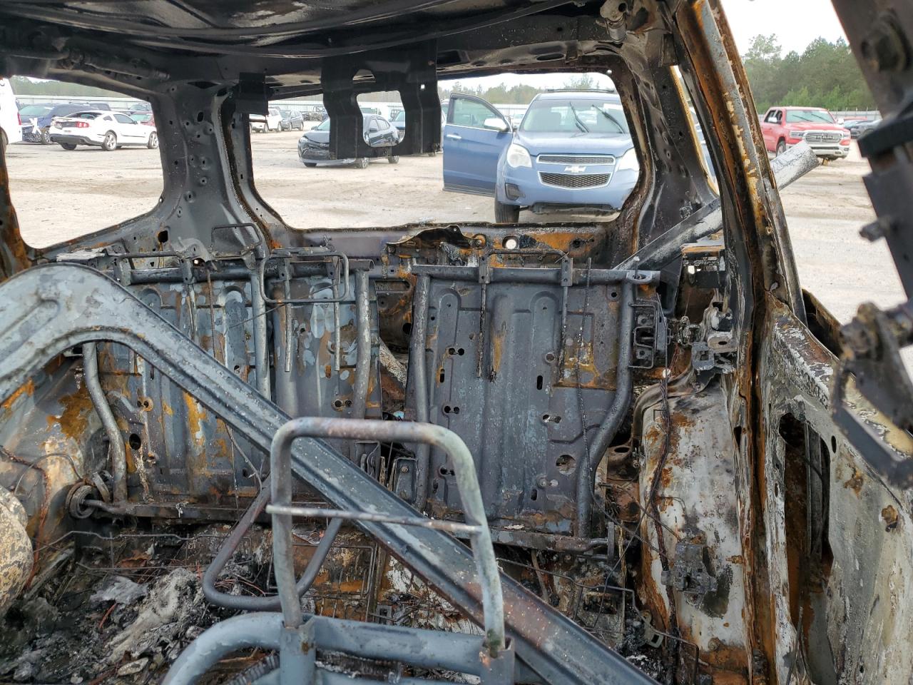2009 Subaru Forester VIN JF2SH63619H777520 Copart auction photo, burn / burn - engine damage thumbnail 10