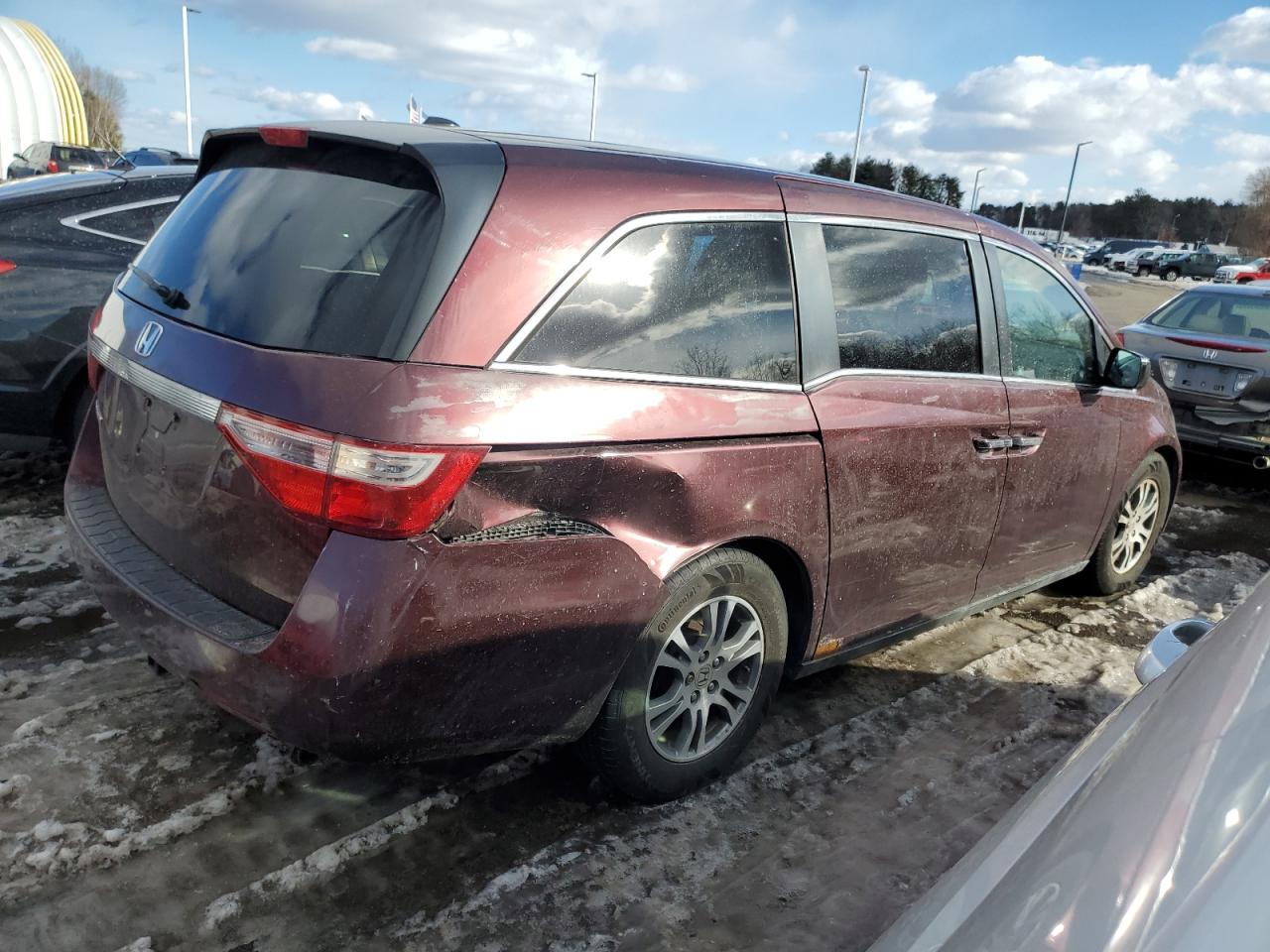 2012 Honda Odyssey VIN 5FNRL5H61CB139712 Copart auction photo, rear end / minor dent/scratches damage thumbnail 3