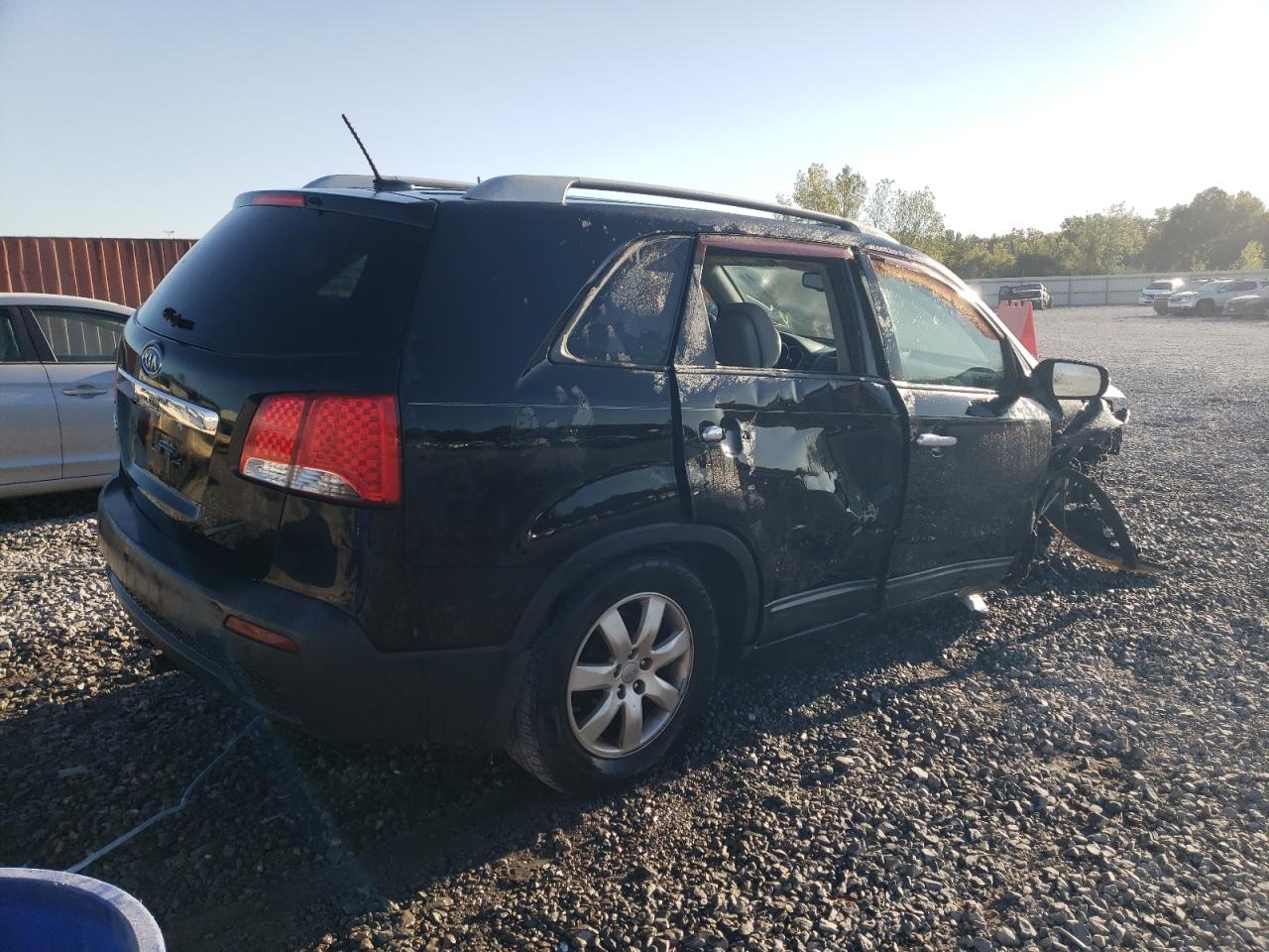2013 KIA Sorento VIN 5XYKT3A69DG422756 Copart auction photo, front end / side damage thumbnail 3