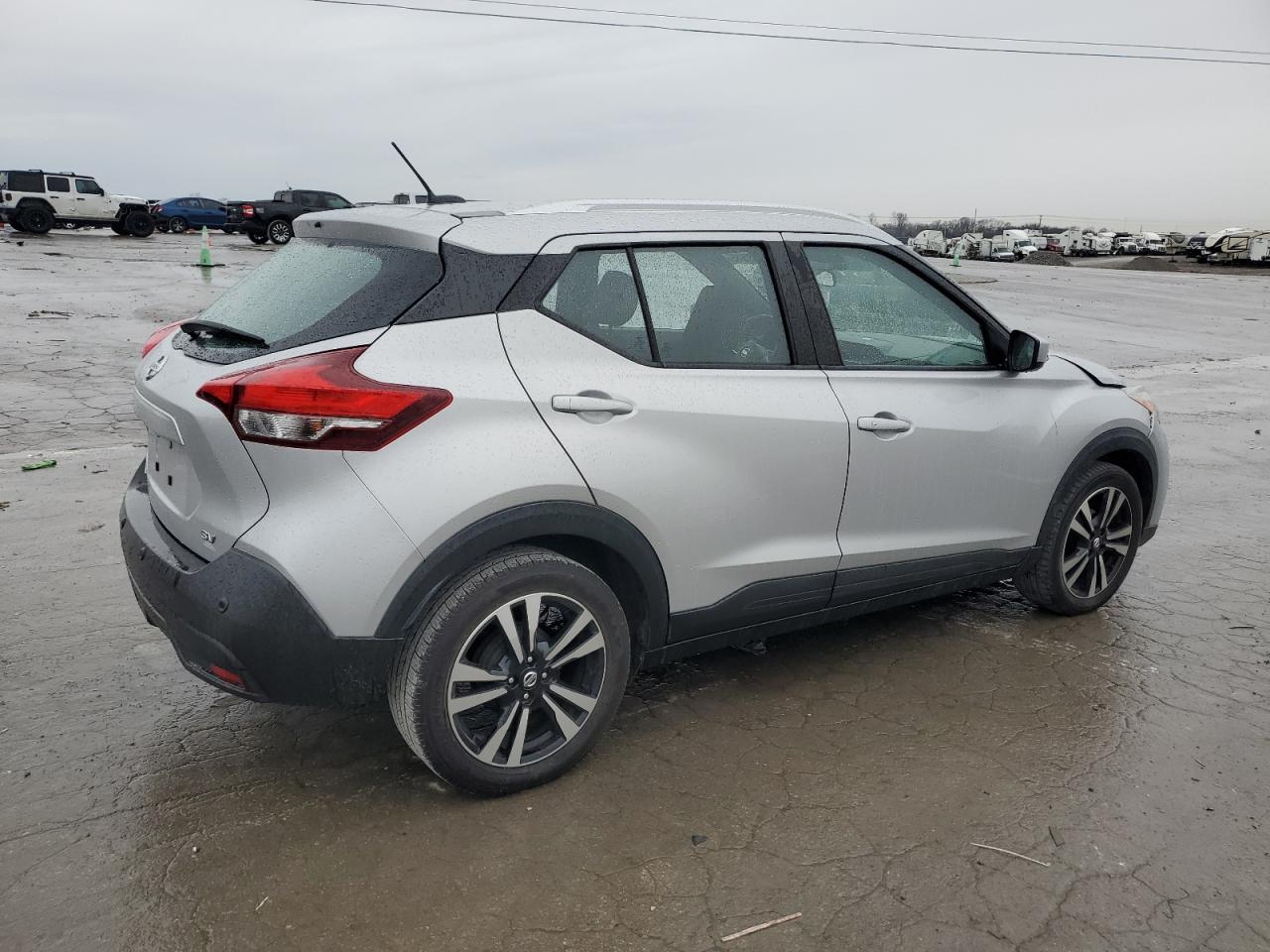 2020 Nissan Kicks VIN 3N1CP5CVXLL502134 Copart auction photo, front end damage thumbnail 3
