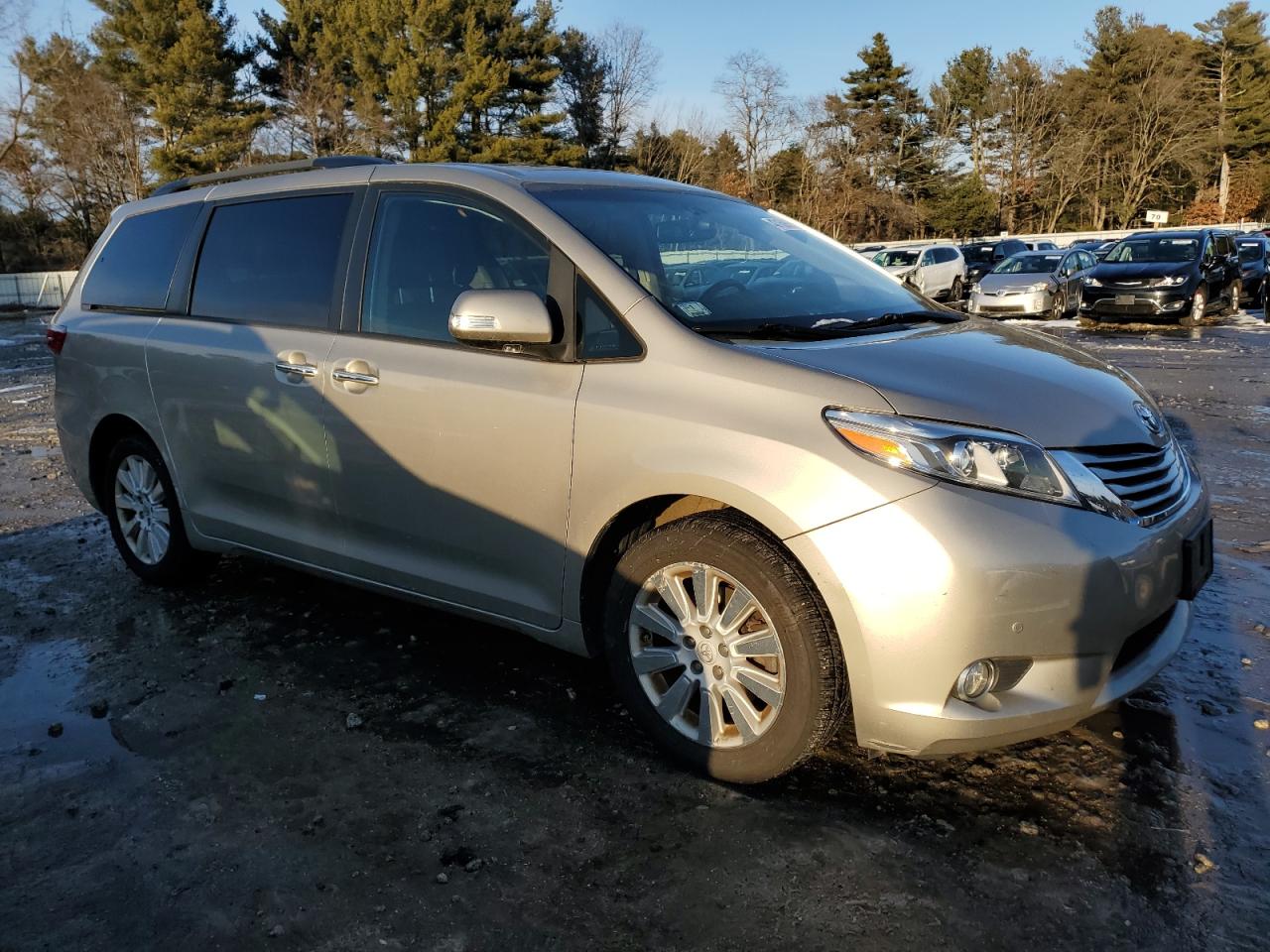 2015 Toyota Sienna VIN 5TDDK3DC4FS110704 Copart auction photo, side damage thumbnail 4