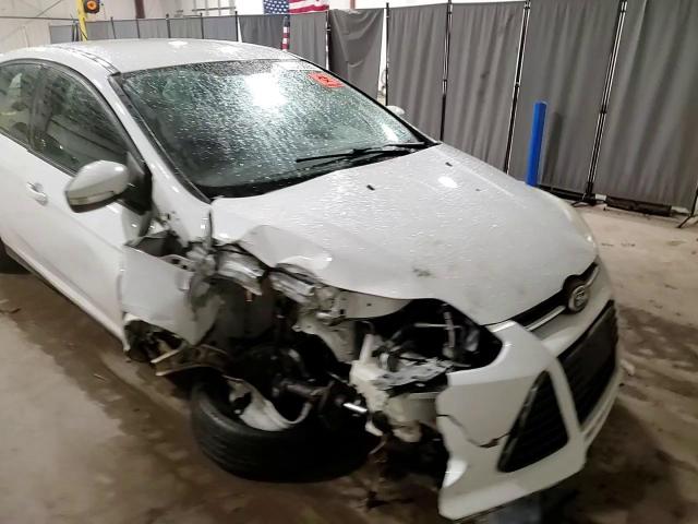 2014 Ford Focus VIN 1FADP3F22EL393356 Copart auction photo, front end / undercarriage damage thumbnail 13