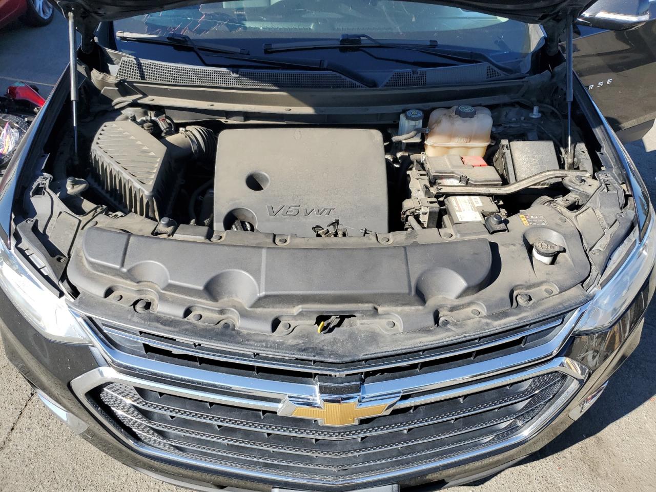2019 Chevrolet Traverse VIN 1GNEVHKW3KJ121634 Copart auction photo, all over damage thumbnail 12