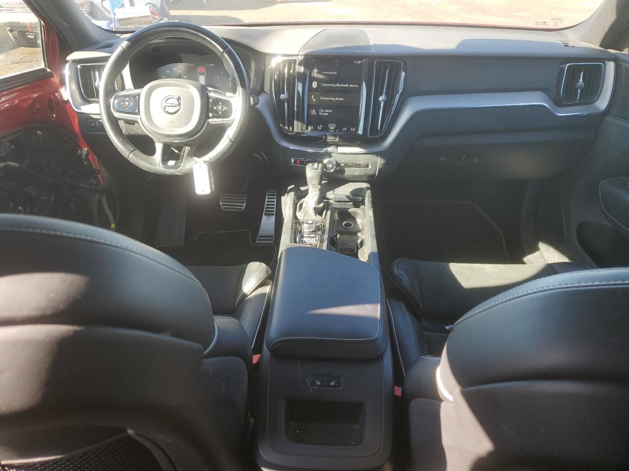 2019 Volvo XC60 VIN LYV102RM6KB320967 Copart auction photo, front end damage thumbnail 8