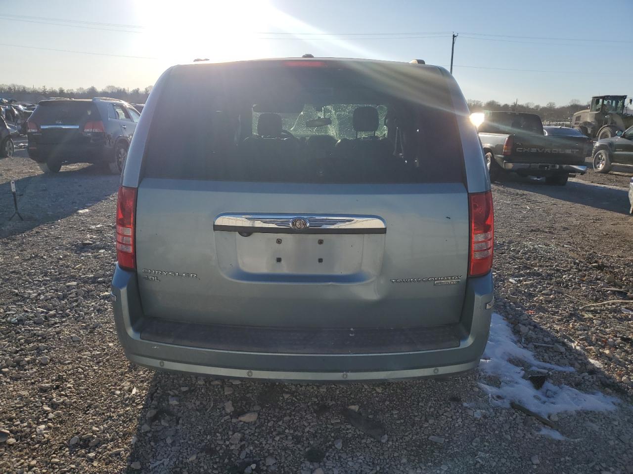 2010 Chrysler Town & Country VIN 2A4RR6DXXAR126715 Copart auction photo, top/roof / front end damage thumbnail 6