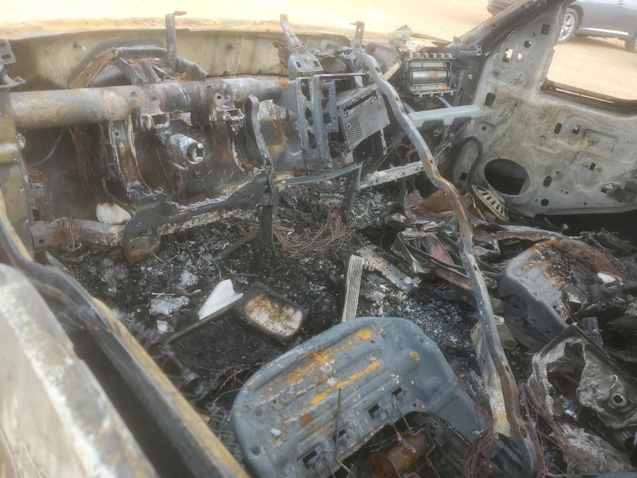 2010 Ford F-150 VIN 1FTFW1EVXAFD30732 Copart auction photo, burn damage thumbnail 8
