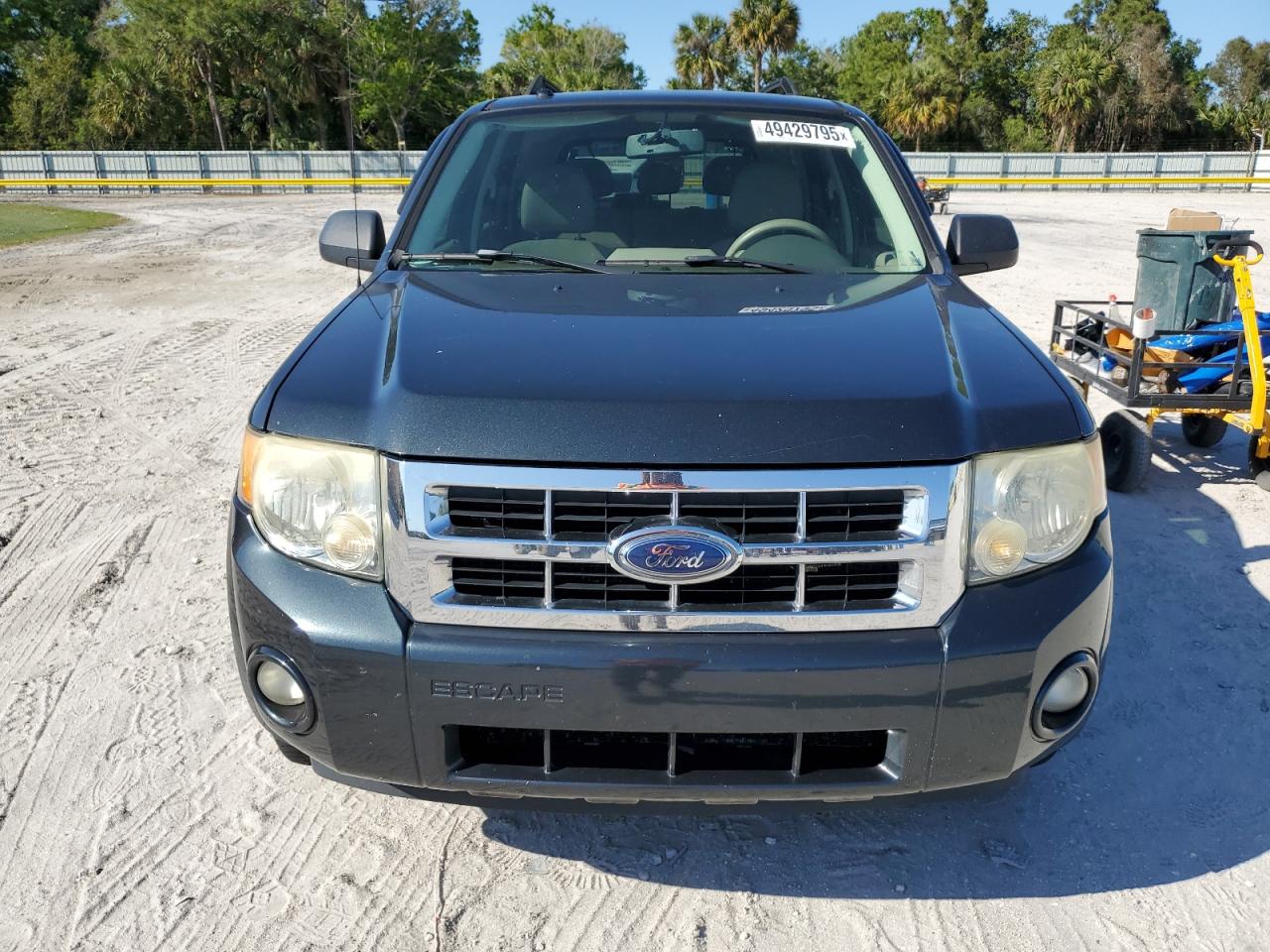 2008 Ford Escape VIN 1FMCU03Z48KE37703 Copart auction photo, side / minor dent/scratches damage thumbnail 5