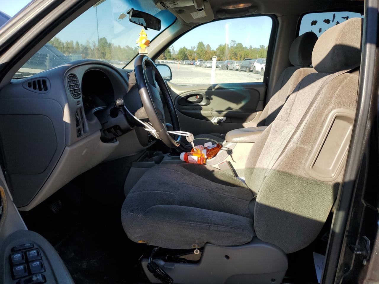 2003 Chevrolet TrailBlazer VIN 1GNDS13S432366199 Copart auction photo, all over damage thumbnail 7