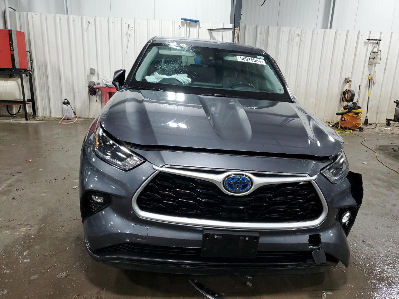 2021 Toyota Highlander VIN 5TDBBRCH0MS518752 Copart auction photo, side / front end damage thumbnail 5